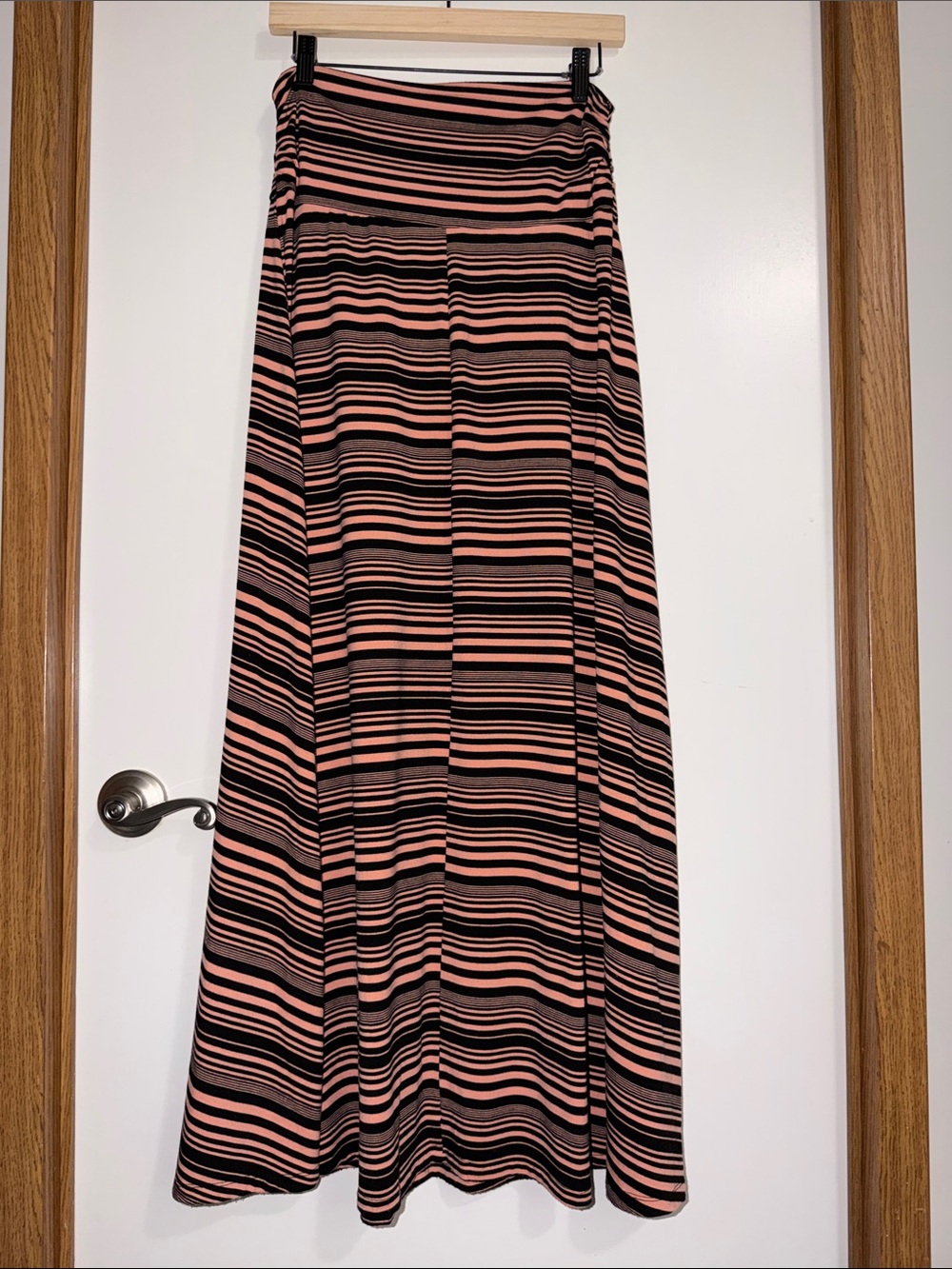 Signature Studio Peach/Coral and Black Striped Maxi Skirt - Picture 4 of 4